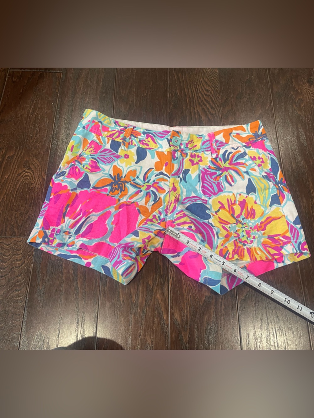 Lilly Pulitzer Women Size 4 Vibrant Multi-Color Floral Cotton Callahan Short - Picture 4 of 9